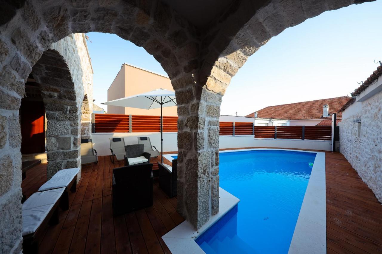 Holiday Home Mare Petrcane Εξωτερικό φωτογραφία