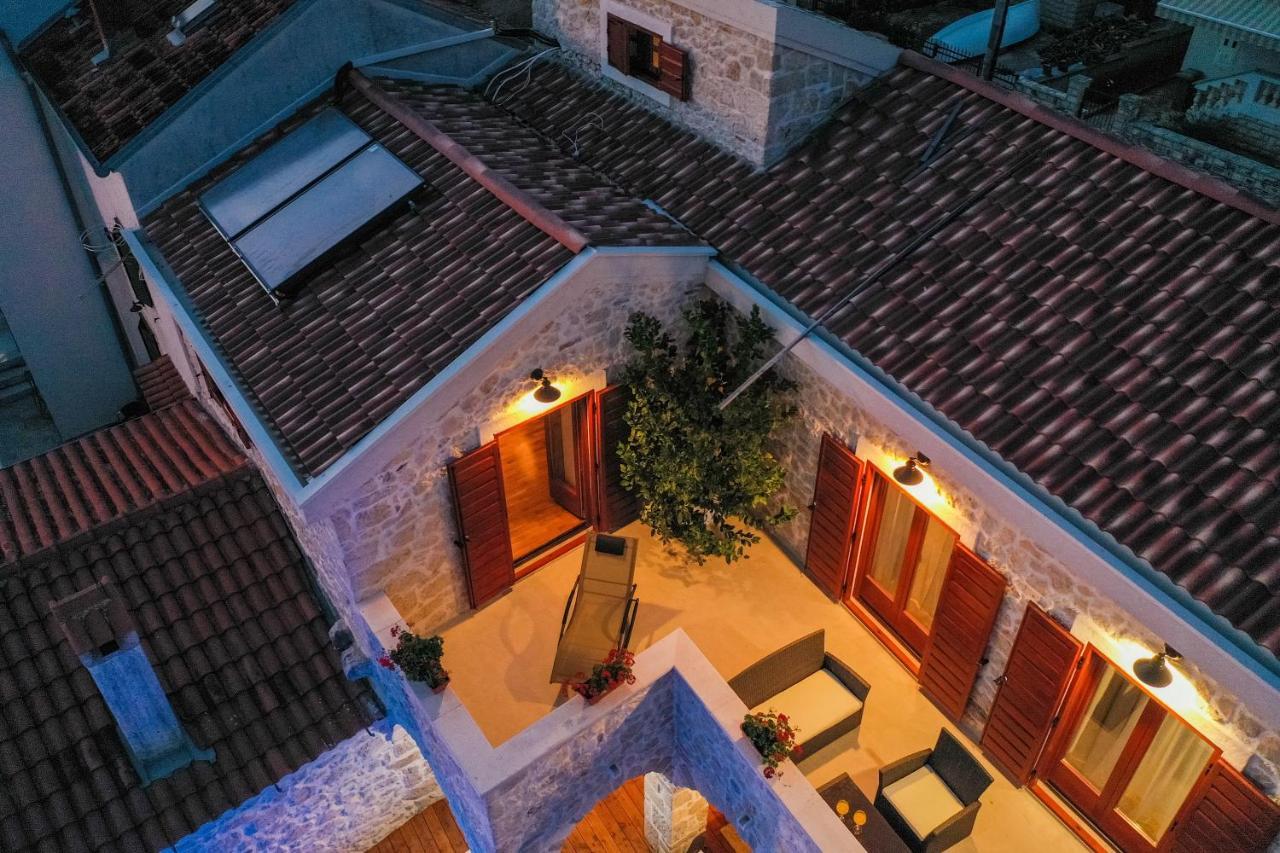 Holiday Home Mare Petrcane Εξωτερικό φωτογραφία
