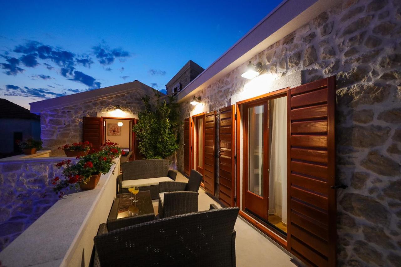 Holiday Home Mare Petrcane Εξωτερικό φωτογραφία