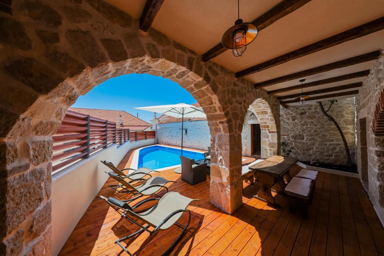 Holiday Home Mare Petrcane Εξωτερικό φωτογραφία