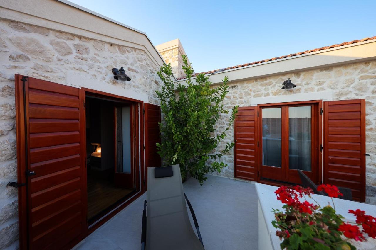 Holiday Home Mare Petrcane Εξωτερικό φωτογραφία
