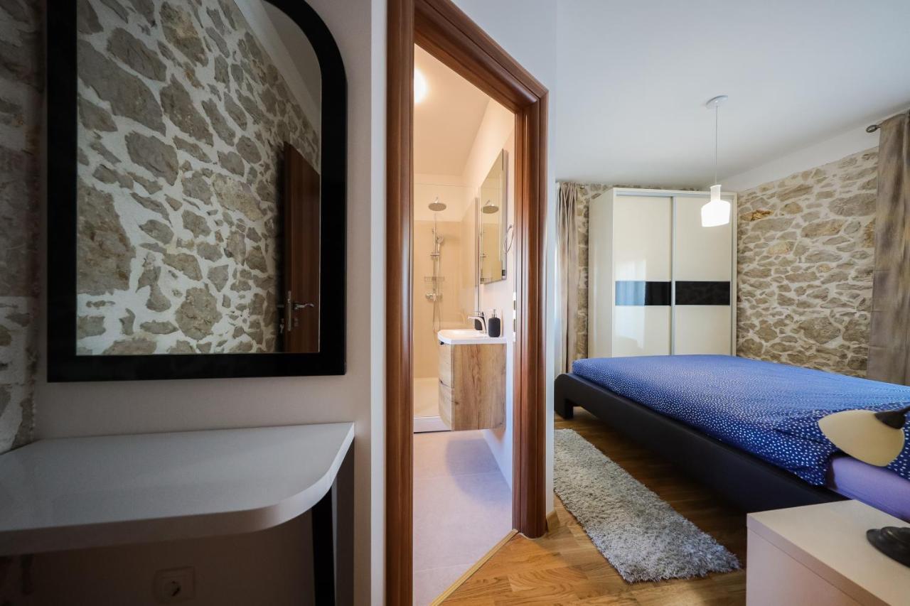 Holiday Home Mare Petrcane Εξωτερικό φωτογραφία