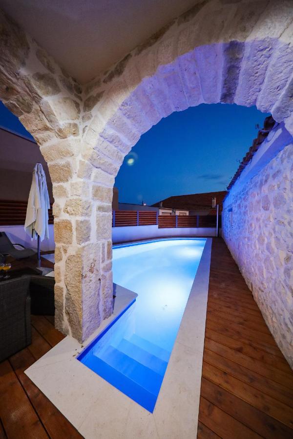 Holiday Home Mare Petrcane Εξωτερικό φωτογραφία