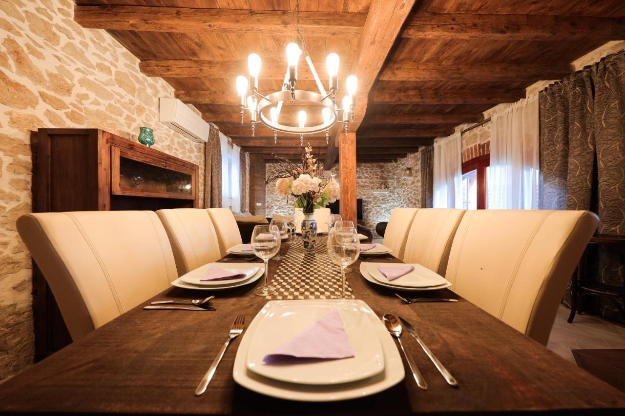 Holiday Home Mare Petrcane Εξωτερικό φωτογραφία