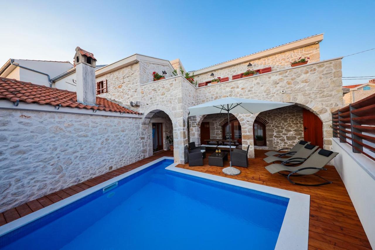 Holiday Home Mare Petrcane Εξωτερικό φωτογραφία