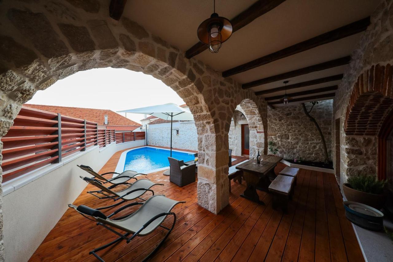 Holiday Home Mare Petrcane Εξωτερικό φωτογραφία