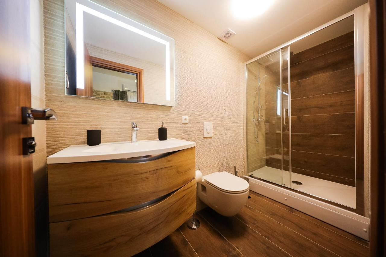 Holiday Home Mare Petrcane Εξωτερικό φωτογραφία