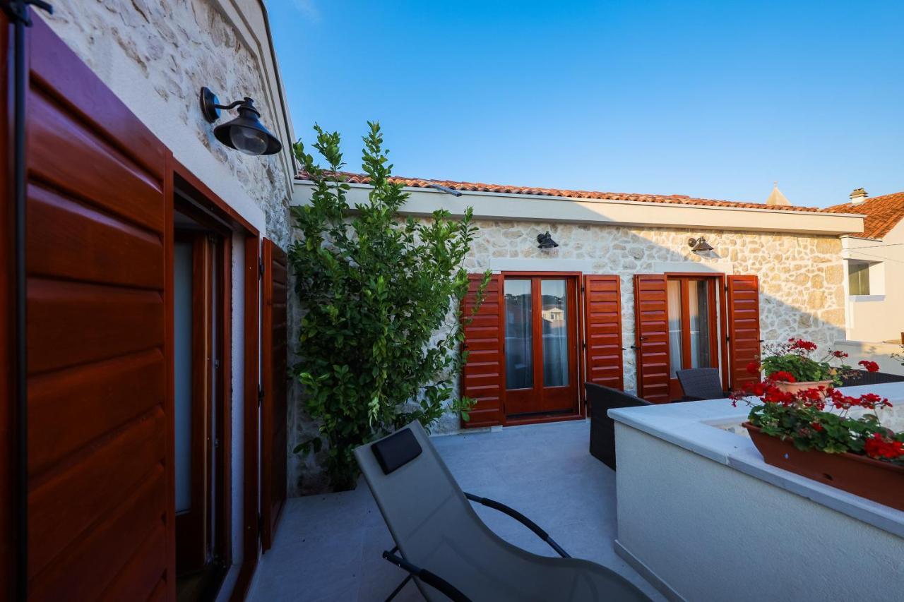 Holiday Home Mare Petrcane Εξωτερικό φωτογραφία
