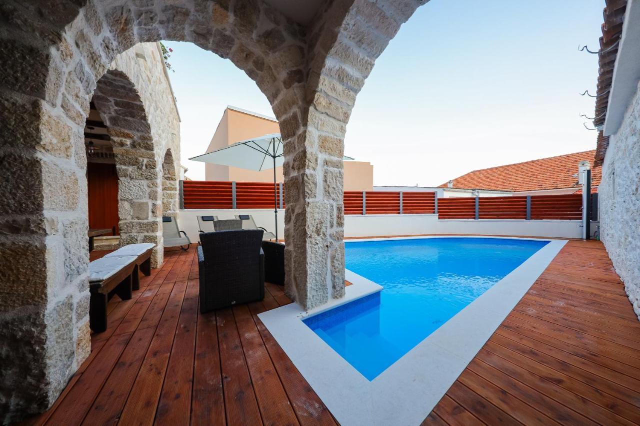 Holiday Home Mare Petrcane Εξωτερικό φωτογραφία