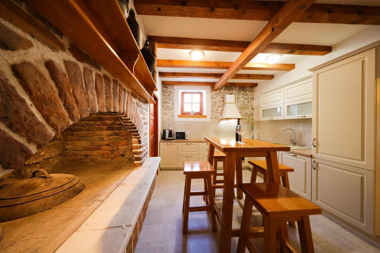 Holiday Home Mare Petrcane Εξωτερικό φωτογραφία
