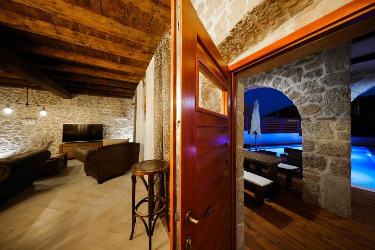 Holiday Home Mare Petrcane Εξωτερικό φωτογραφία